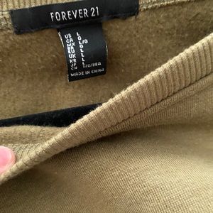 Forever 21 cropped sweatshirt